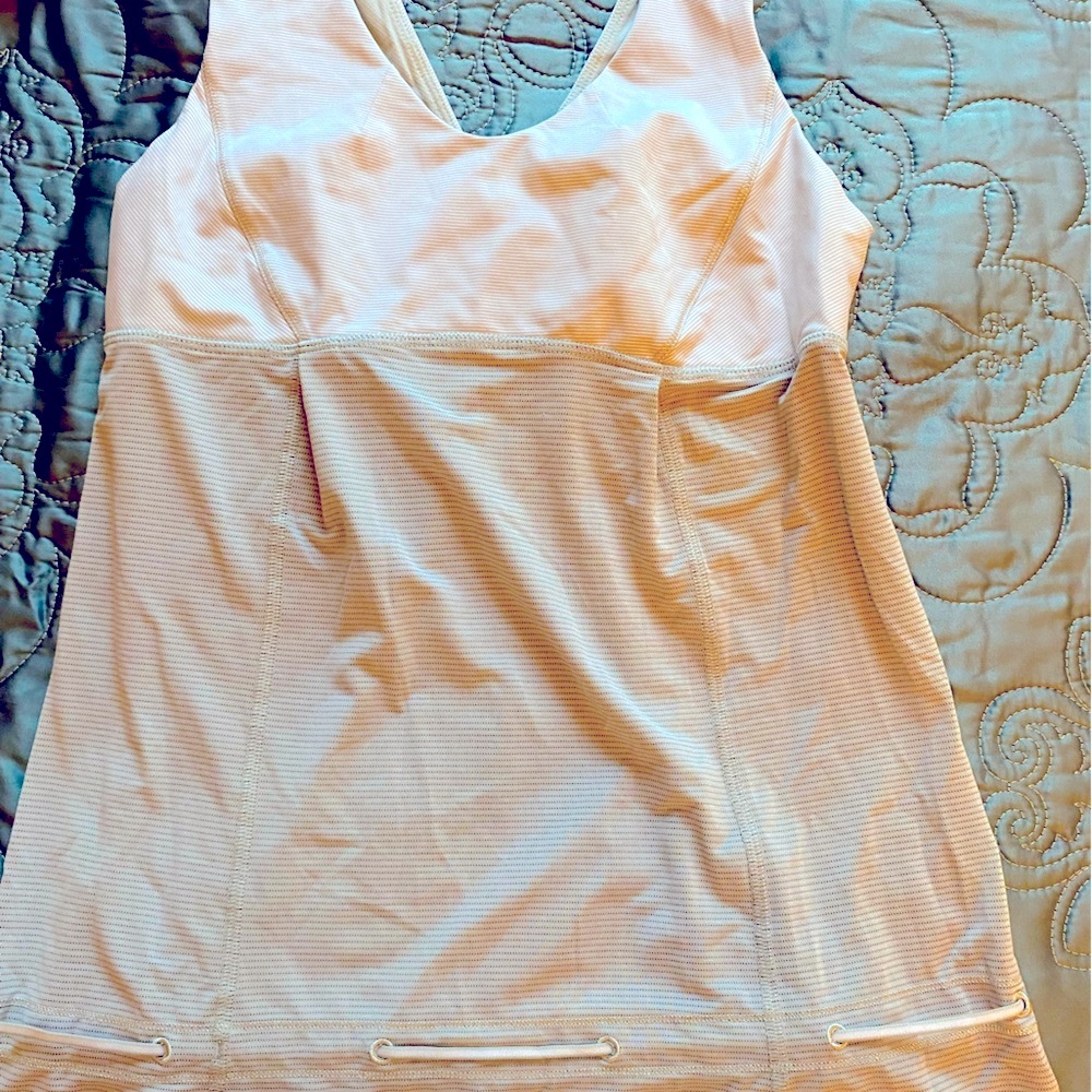 Lululemon gray stripe and white tank top size 6